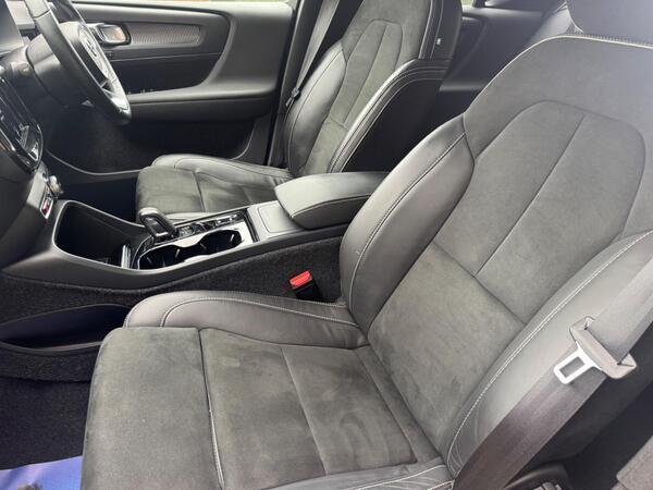Volvo XC40 2.0 B4 MHEV R-Design Pro Auto Euro 6 (s/s) 5dr