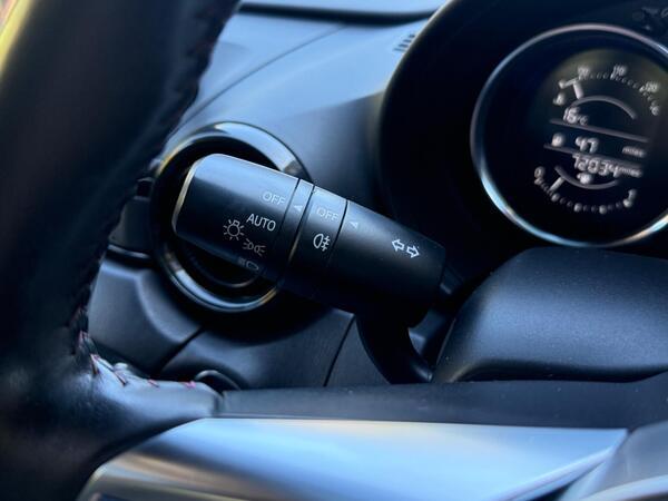 Mazda MX-5 1.5 SKYACTIV-G Arctic Euro 6 2dr