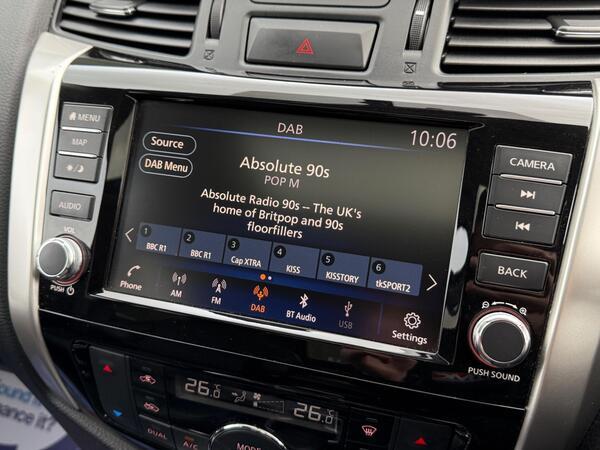 Nissan Navara 2.3 dCi N-Guard Auto 4WD Euro 6 4dr