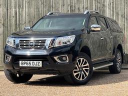 Nissan Navara 2.3 dCi Tekna 4WD Euro 5 4dr at 9th