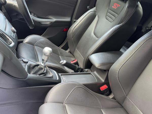 Ford Focus 2.0T EcoBoost ST-3 Euro 6 (s/s) 5dr