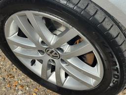 Volkswagen Touran 1.6 TDI SE Euro 5 5dr at 32th