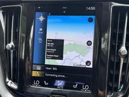 Volvo XC60 2.0 B5 MHEV Momentum Auto Euro 6 (s/s) 5dr at 20th