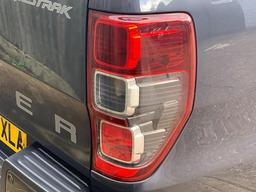 Ford Ranger 3.2 TDCi Wildtrak Auto 4WD Euro 5 4dr at 40th