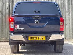 Nissan Navara 2.3 dCi Tekna 4WD Euro 6 (s/s) 4dr at 15th