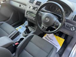Volkswagen Touran 1.6 TDI SE Euro 5 5dr at 5th