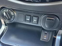 Nissan Navara 2.3 dCi Tekna Auto 4WD Euro 6 4dr at 34th