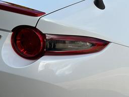 Mazda MX-5 1.5 SKYACTIV-G Icon Euro 6 2dr at 37th