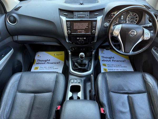 Nissan Navara 2.3 dCi Tekna 4WD Euro 6 (s/s) 4dr