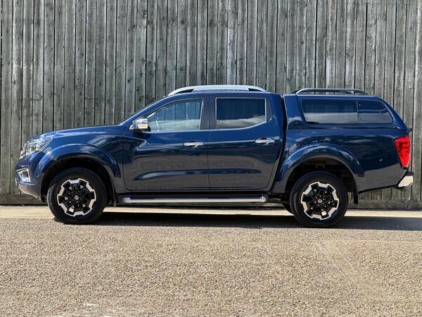Nissan Navara 2.3 dCi Tekna Auto 4WD Euro 6 4dr