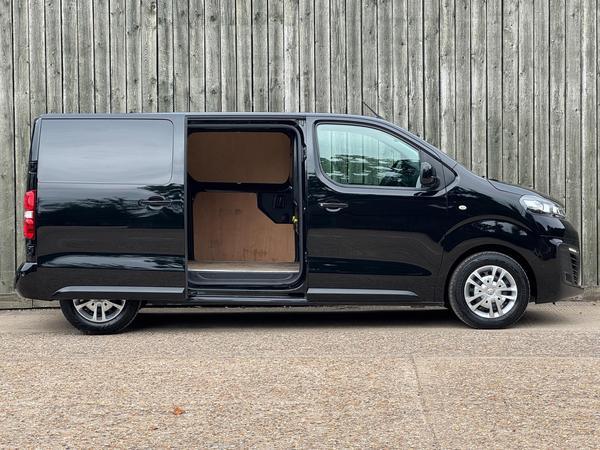 Vauxhall Vivaro 1.5 Turbo D 2700 Sportive L1 H1 Euro 6 (s/s) 5dr