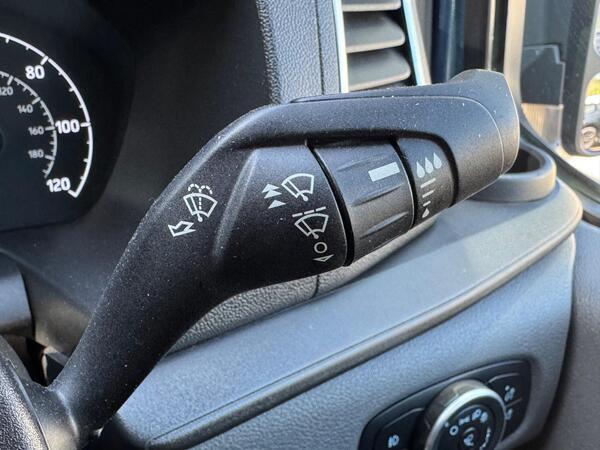 Ford Transit Custom 2.0 300 EcoBlue Limited L2 H1 Euro 6 (s/s) 5dr