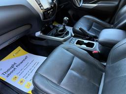 Nissan Navara 2.3 dCi Tekna 4WD Euro 6 (s/s) 4dr at 17th