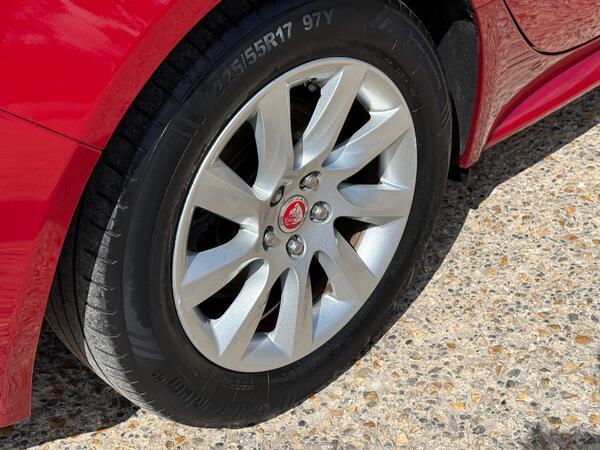 Jaguar XF 2.0d R-Sport Auto Euro 6 (s/s) 4dr