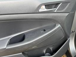 Hyundai TUCSON 1.6 T-GDi Premium Euro 6 (s/s) 5dr at 57th