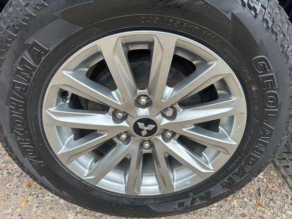 Mitsubishi L200 2.4 DI-D DC Barbarian Auto 4WD Euro 6 4dr