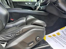 Volvo XC60 2.0 T5 R-Design Auto AWD Euro 6 (s/s) 5dr at 35th