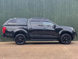 Nissan Navara 2.3 dCi N-Guard Auto 4WD Euro 6 4dr at 14th