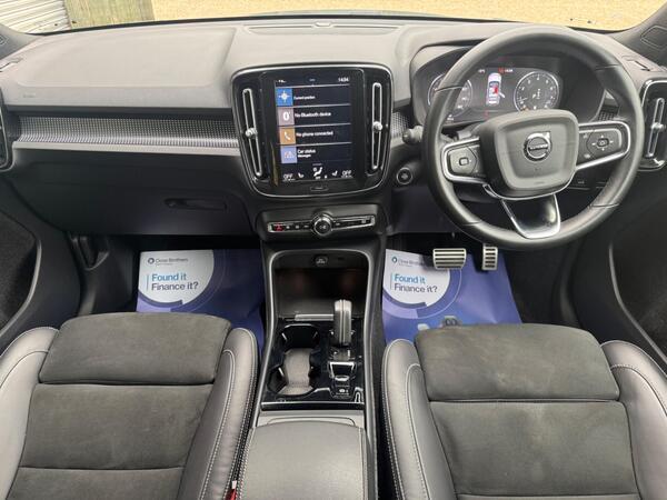 Volvo XC40 2.0 B4 MHEV R-Design Pro Auto Euro 6 (s/s) 5dr