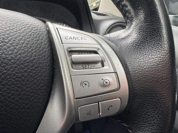 Nissan Navara 2.3 dCi Tekna Auto 4WD Euro 6 4dr