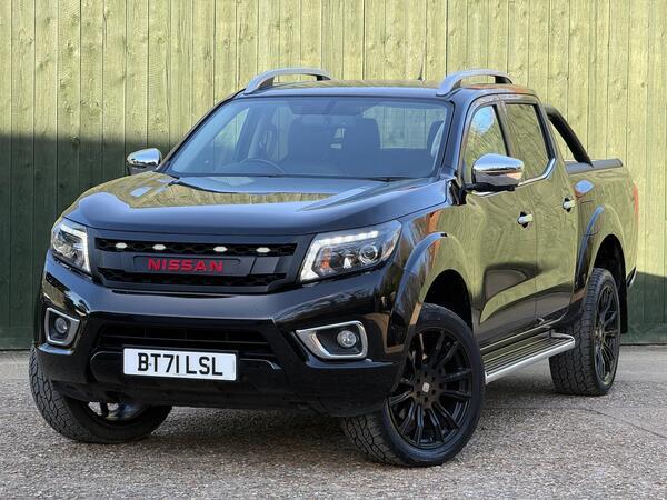 Nissan Navara 2.3 dCi Tekna Auto 4WD Euro 6 4dr