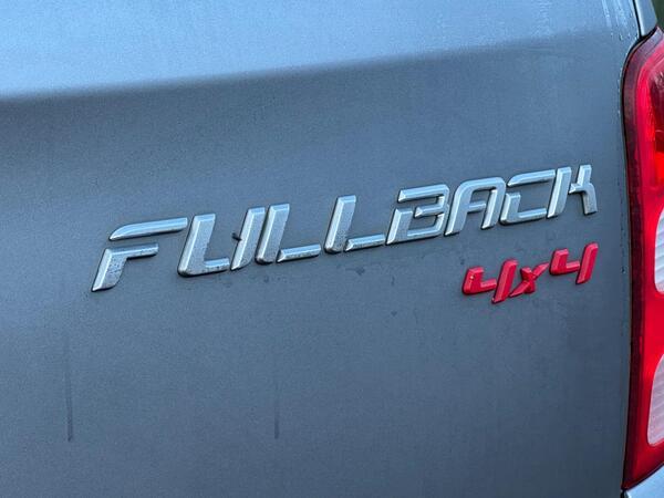 Fiat Fullback 2.4D LX Auto 4WD Euro 6 4dr (Euro 6)