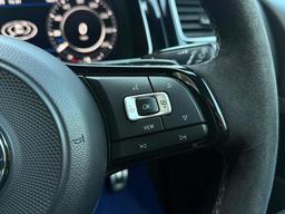 Volkswagen Golf 2.0 TSI R DSG 4Motion Euro 6 (s/s) 5dr at 38th