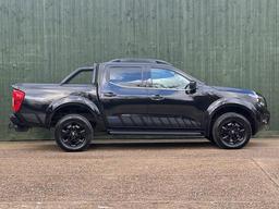 Nissan Navara 2.3 dCi N-Guard Auto 4WD Euro 6 4dr at 11th