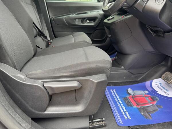 Citroen Berlingo 1.5 BlueHDi 950 Driver XL EAT8 LWB Euro 6 (s/s) 6dr