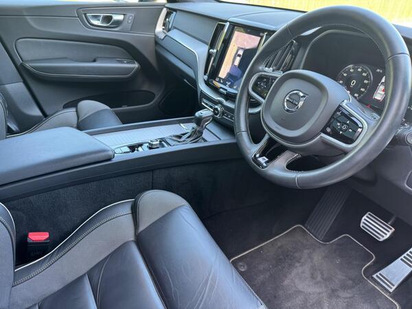 Volvo XC60 2.0 D4 R-Design Auto Euro 6 (s/s) 5dr