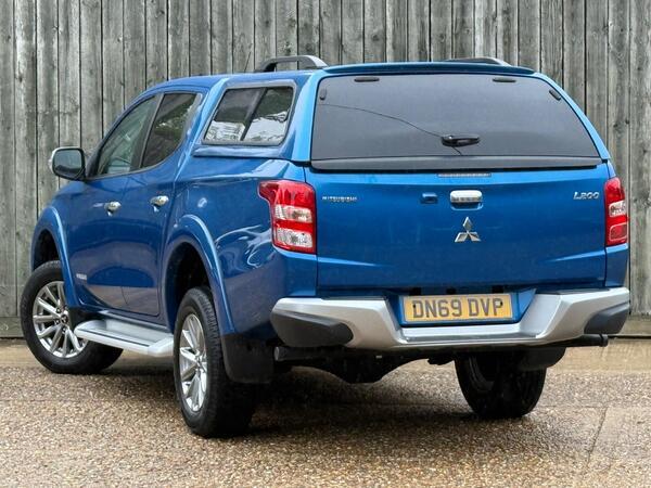 Mitsubishi L200 2.4 DI-D DC Warrior 4WD Euro 6 4dr