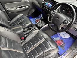 Mitsubishi L200 2.4 DI-D DC Barbarian Auto 4WD Euro 6 4dr at 5th