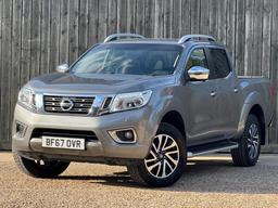 Nissan Navara 2.3 dCi Tekna Auto 4WD Euro 6 4dr at 8th