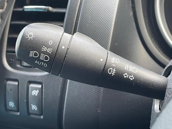 Vauxhall Vivaro 1.6 CDTi 2900 BiTurbo ecoTEC Limited Edition Nav Crew Van L2 H1 Euro 6 (s/s) 5dr (6 Seat)