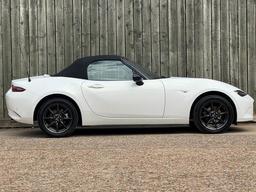 Mazda MX-5 1.5 SKYACTIV-G Sport Euro 6 2dr at 19th