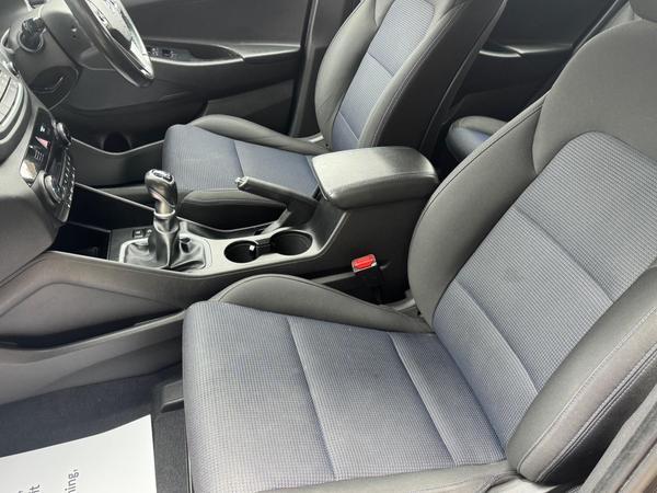Hyundai TUCSON 1.7 CRDi Blue Drive SE Nav Euro 6 (s/s) 5dr
