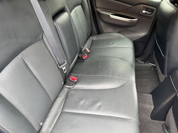 Mitsubishi L200 2.4 DI-D DC Warrior 4WD Euro 6 4dr