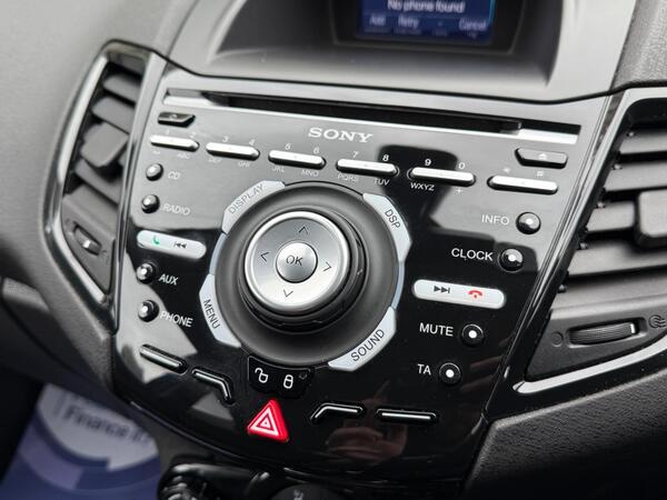 Ford Fiesta 1.0T EcoBoost Titanium Euro 6 (s/s) 5dr