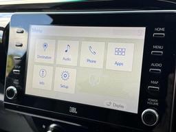 Toyota Hilux 2.8 D-4D Invincible X Auto 4WD Euro 6 (s/s) 4dr at 33th