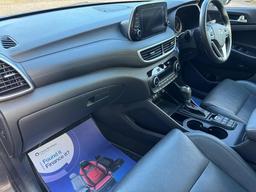 Hyundai TUCSON 1.6 T-GDi Premium SE DCT Euro 6 (s/s) 5dr at 9th