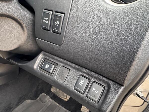 Nissan Navara 2.3 dCi Tekna Auto 4WD Euro 6 4dr