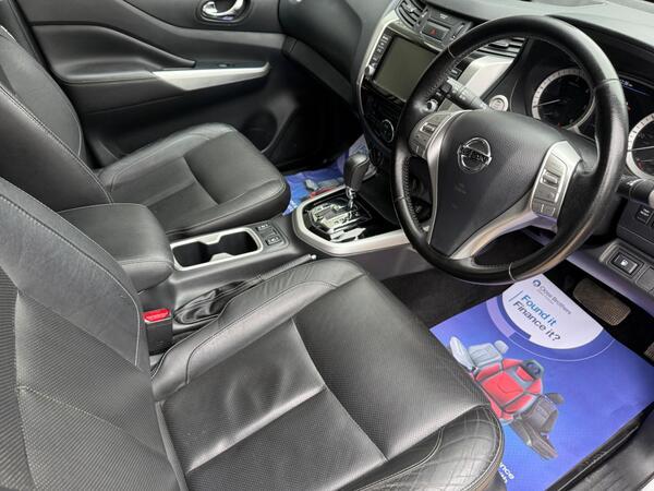 Nissan Navara 2.3 dCi Tekna Auto 4WD Euro 6 4dr