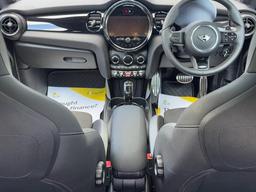 MINI Hatch 2.0 Cooper S Sport Steptronic Euro 6 (s/s) 3dr at 2th