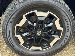 Nissan Navara 2.3 dCi Tekna Auto 4WD Euro 6 4dr at 19th