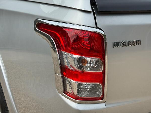 Mitsubishi L200 2.4 DI-D DC Barbarian Auto 4WD Euro 6 4dr