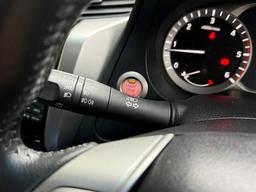 Nissan Navara 2.3 dCi Tekna 4WD Euro 6 (s/s) 4dr at 20th