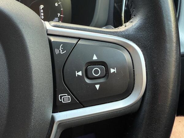 Volvo XC60 2.0 T5 Momentum Auto AWD Euro 6 (s/s) 5dr