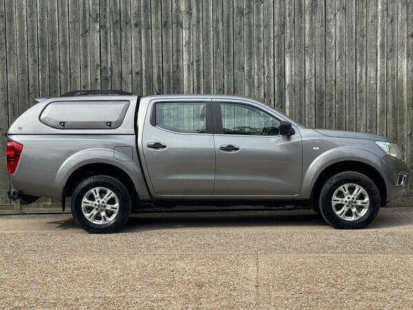Nissan Navara 2.3 dCi Acenta 4WD Euro 6 (s/s) 4dr