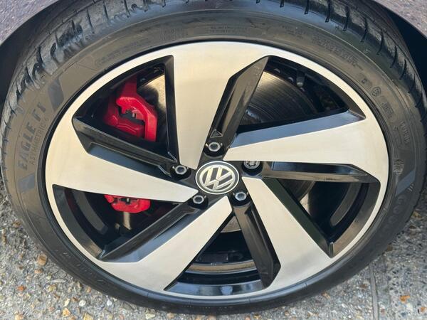 Volkswagen Golf 2.0 TSI GTI Performance Euro 6 (s/s) 5dr