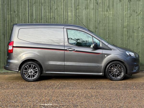 Ford Transit Courier 1.5 TDCi Sport L1 Euro 6 5dr